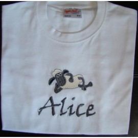 T-shirt - embroidered "Shaun the Sheep"